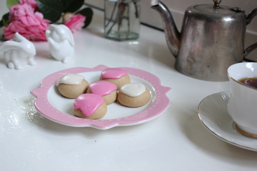 Honey jumbles and celebrating food – Baking with Gab