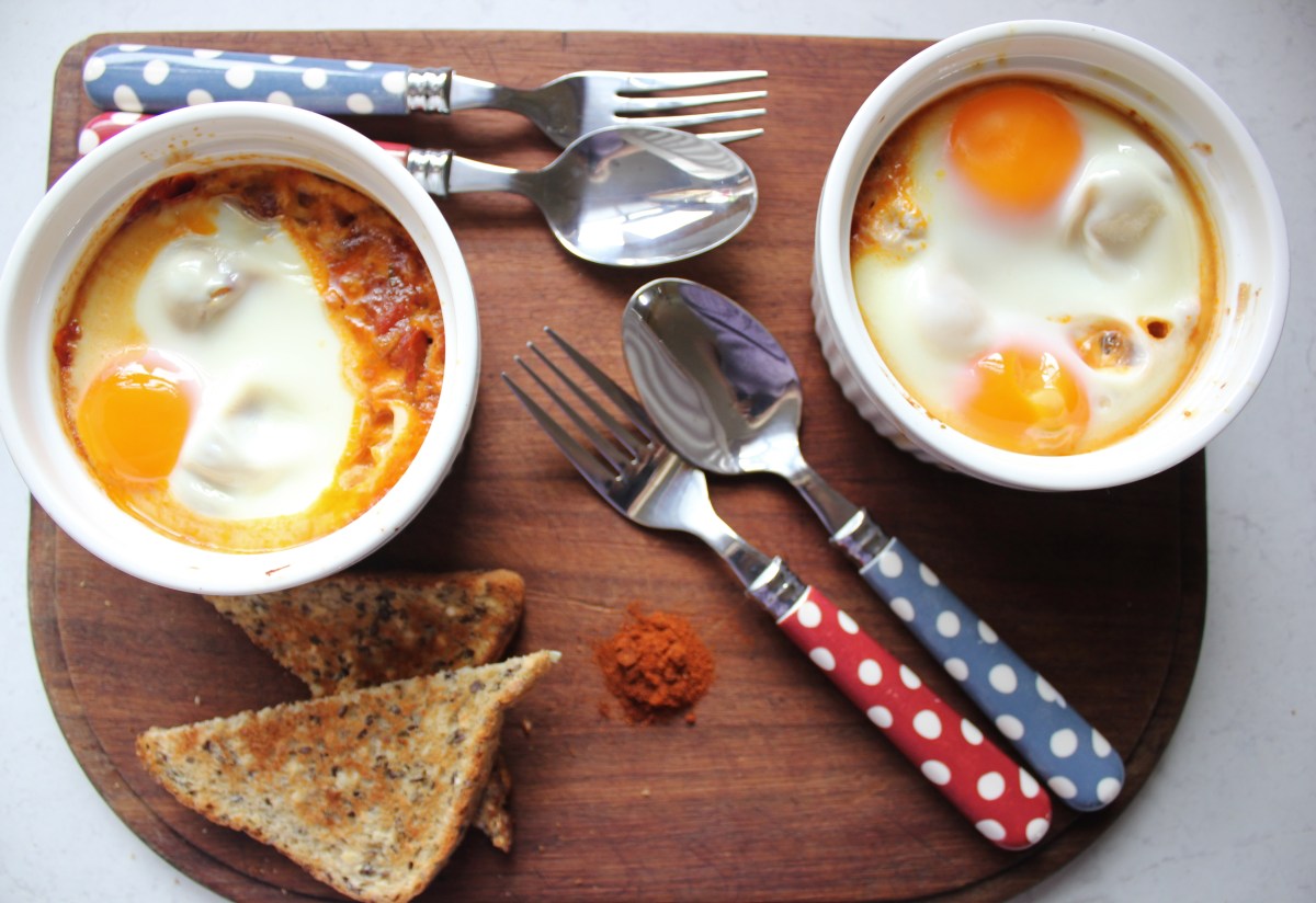 Vegetarian baked eggs and perfect&nbsp;breakfast