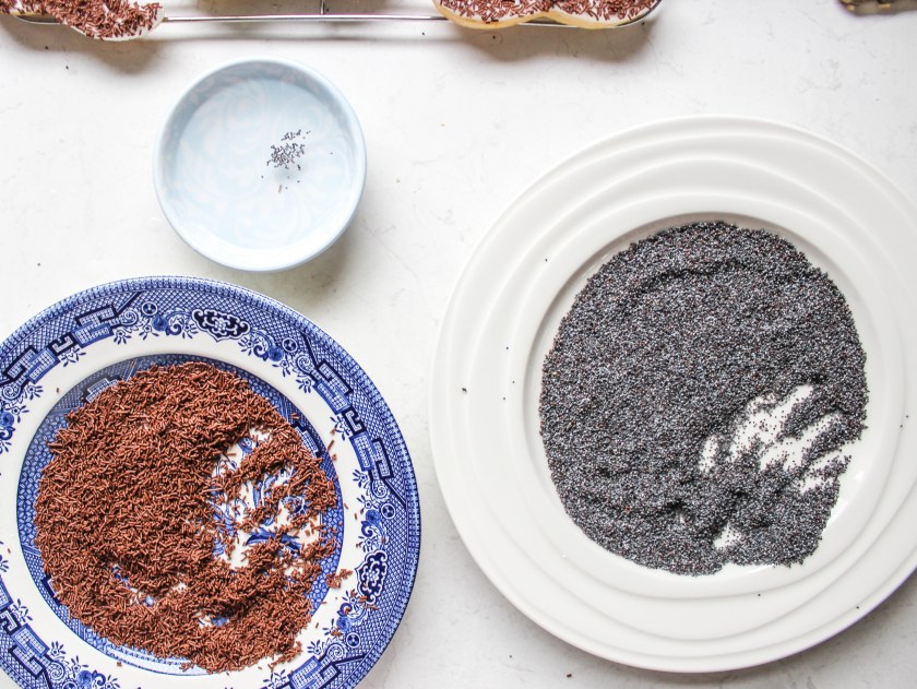 Moustache cupcakes (2 of 16)