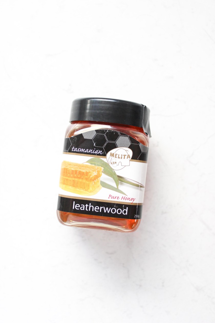 Christmas spice cookies with fondant (1 of 8)