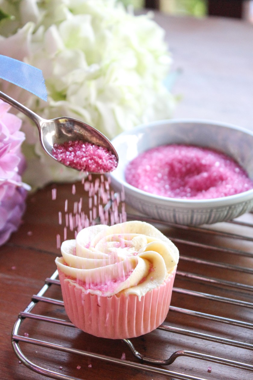 Very vanilla cupcakes (4 of 7)