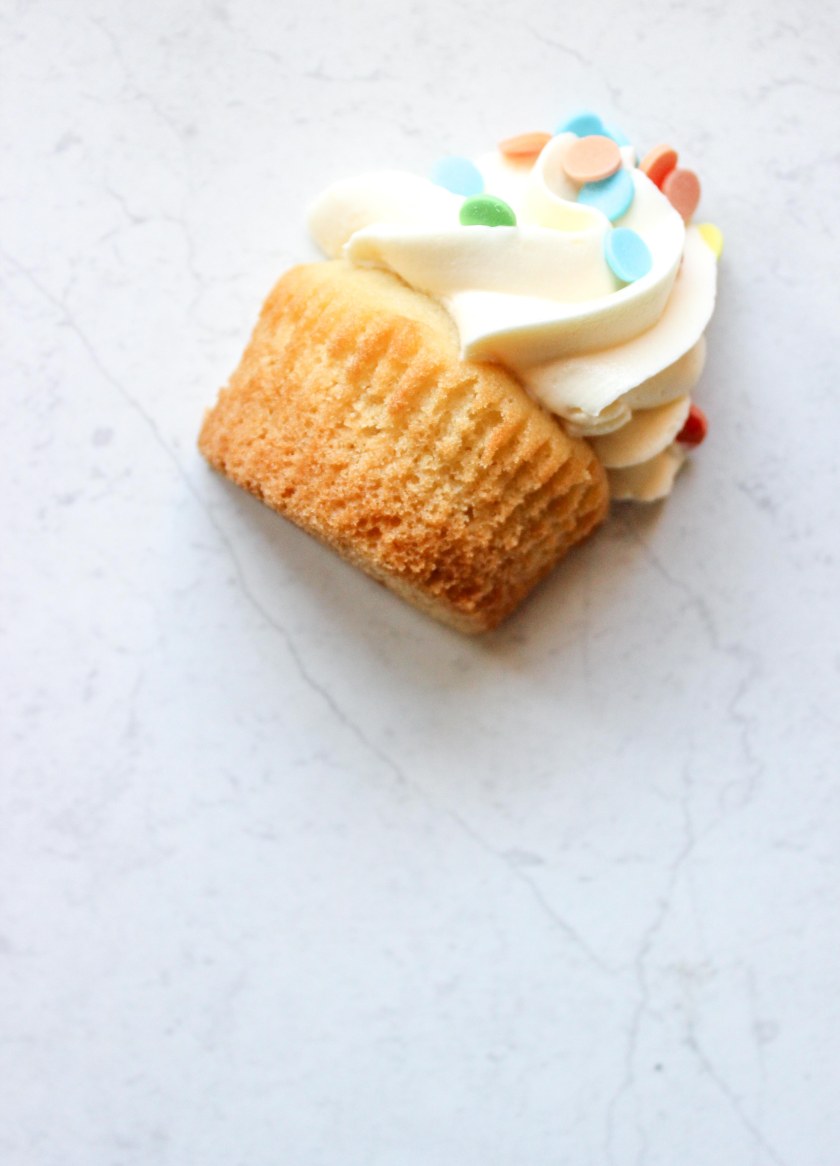 White chocolate cupcakes (10 of 13)