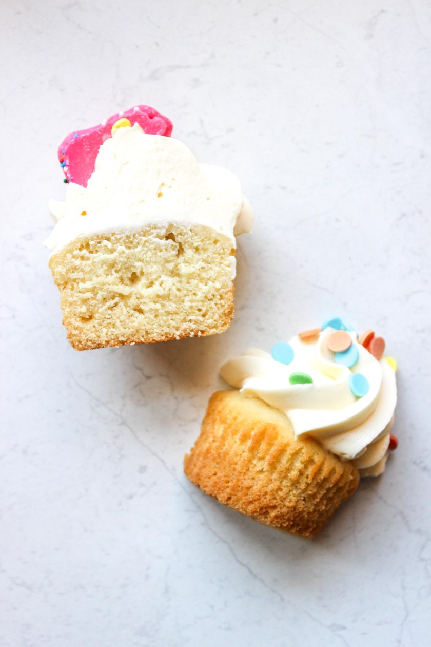 White chocolate cupcakes (11 of 13)